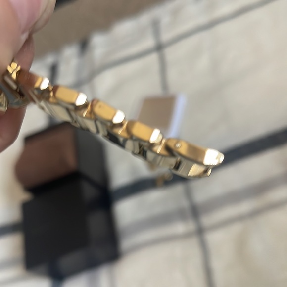 Michael Kors Gold Tone Runway Midsized Watch 38mm MK3206 - Picture 6 of 7